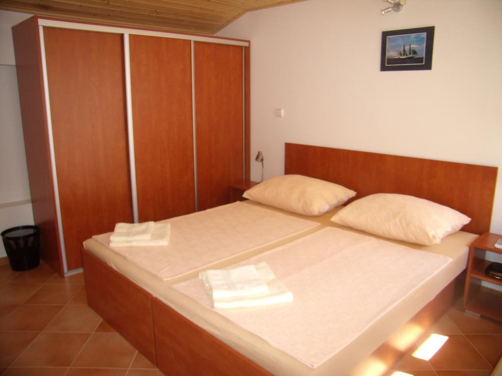 Apartments Sunce Brna Kamer foto