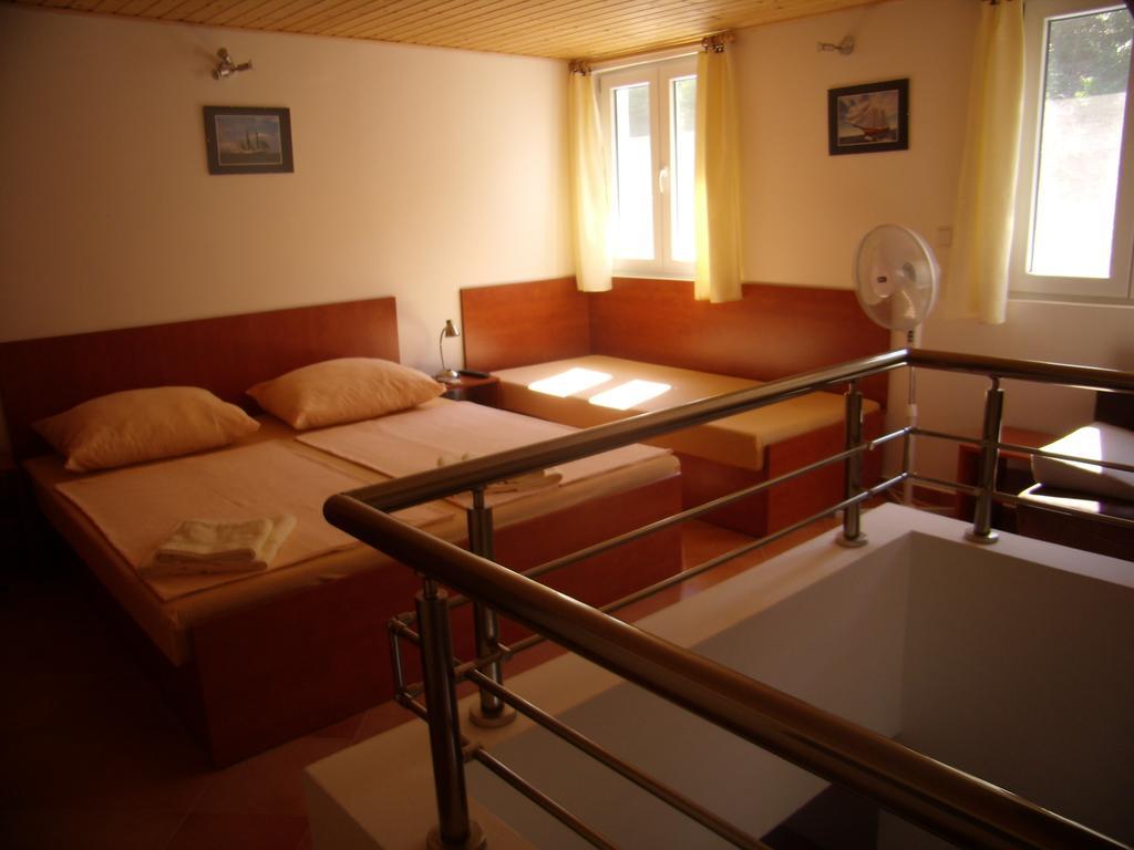 Apartments Sunce Brna Kamer foto