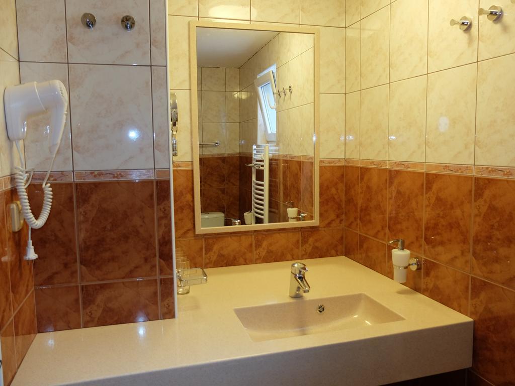 Apartments Sunce Brna Kamer foto